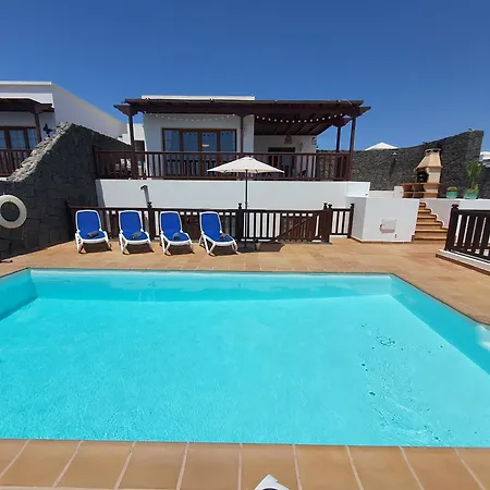Lujosa 4 Hab Piscina, Jacuzzi Y Vistas Mar Villa Playa Blanca (Lanzarote)