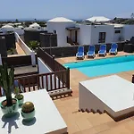 Lujosa 4 Hab Piscina, Jacuzzi Y Vistas Mar Playa Blanca
